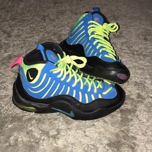Nike Air Bakins
